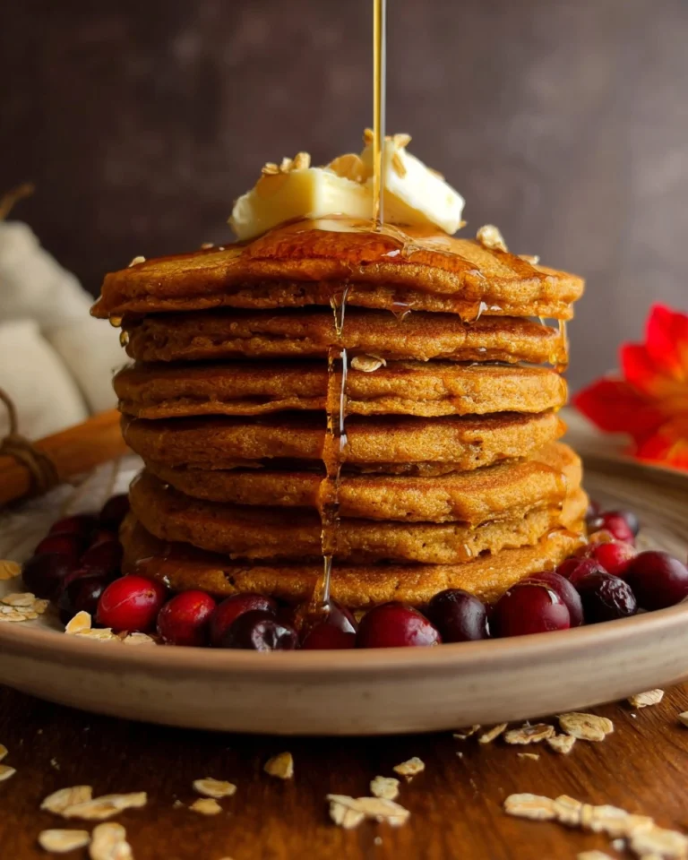 Fluffy-Gingerbread-Pancakes-Recipe