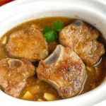 Fall-Apart-Tender-Crockpot-Apple-Pork-Chops-Recipe